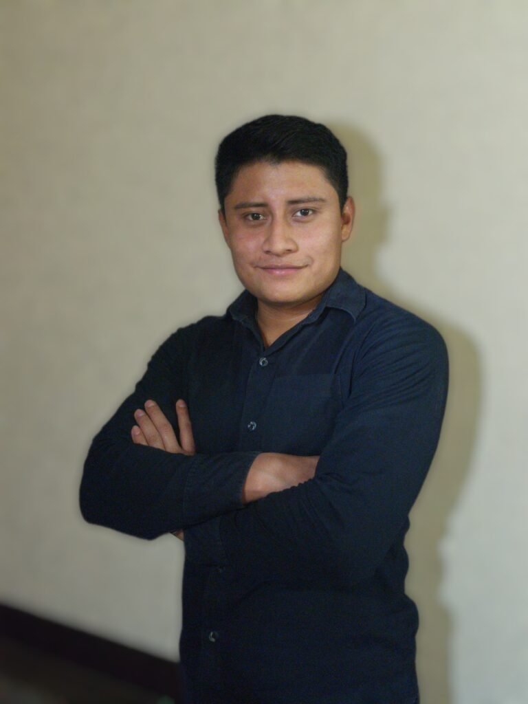 Jesús Gómez diseñador web en Chiapas creador de Ocoweb